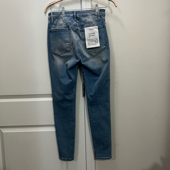 NWT Frame Blue Caspio Le One Skinny Mid-Rise Denim Jeans Size 2 US $218 - Picture 3 of 6